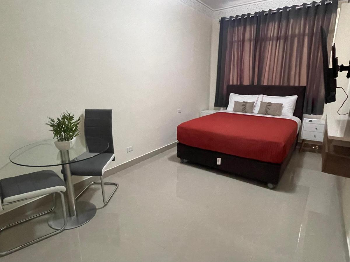 Hotel Calmelia Piura Exterior photo