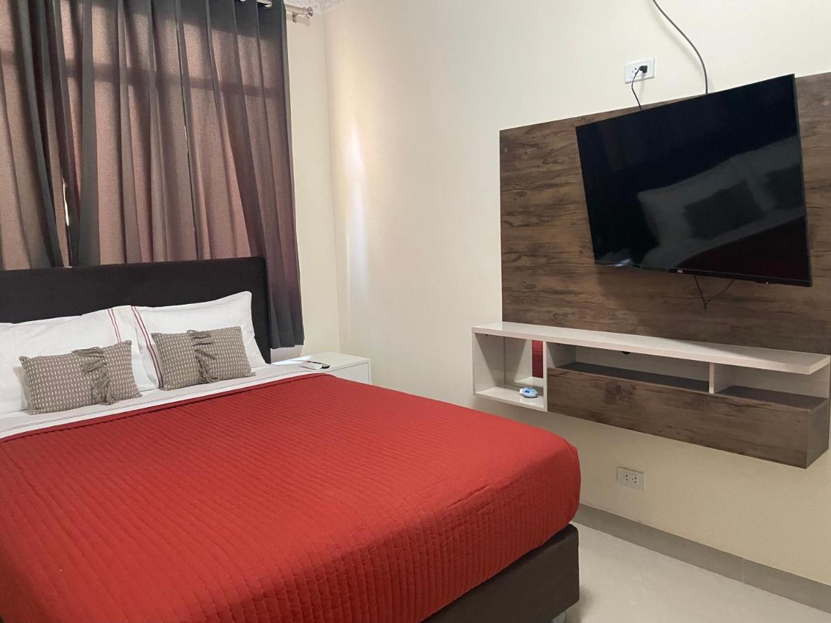 Hotel Calmelia Piura Exterior photo