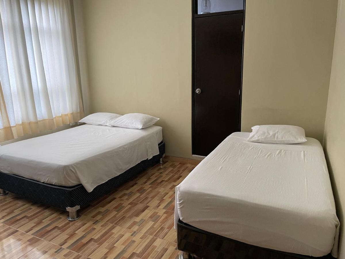 Hotel Calmelia Piura Exterior photo